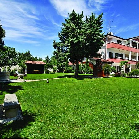 2 Bedroom Beautiful Apartment In Savudrija Bagian luar foto