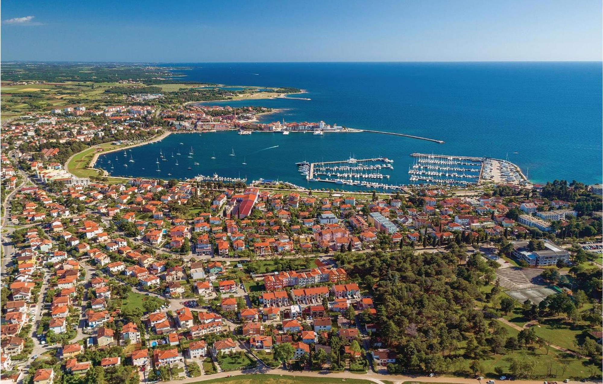 2 Bedroom Beautiful Apartment In Savudrija Bagian luar foto